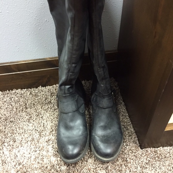 Pink & Pepper black boots