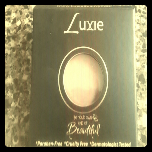 Luxie Brand eyeshadow
