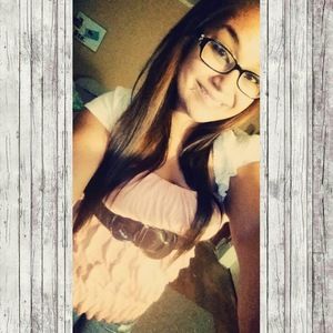 Meet your Posher, Daniella