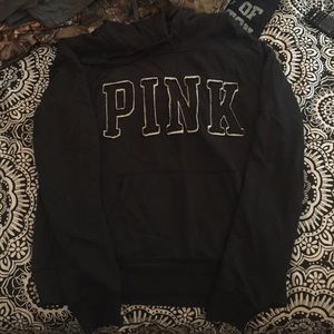 Black sweatshirt
