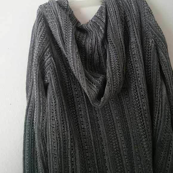 Cardigan - Picture 2 of 4