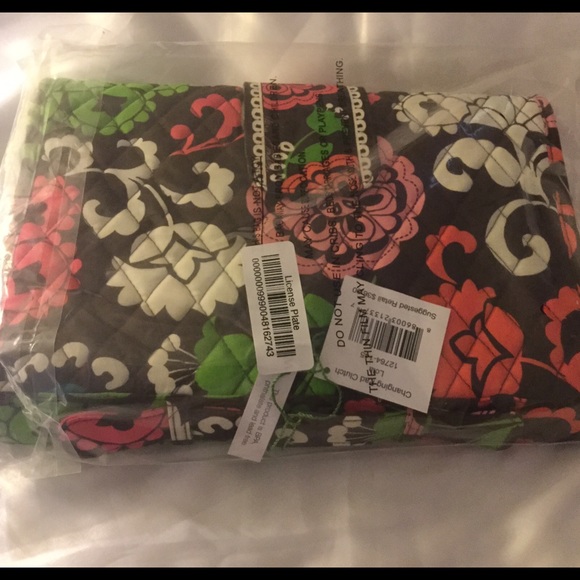NWT Vera Bradley Lola Changing Pad Clutch