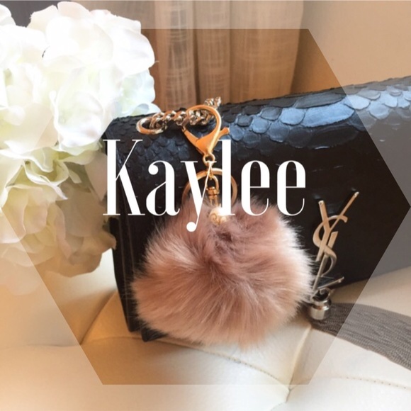 Beige Pom Pom keychain