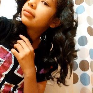 Meet your Posher, Mireya