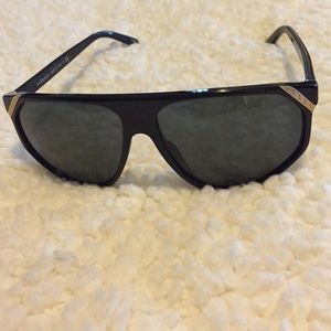 Versace sunglasses-on hold 😎