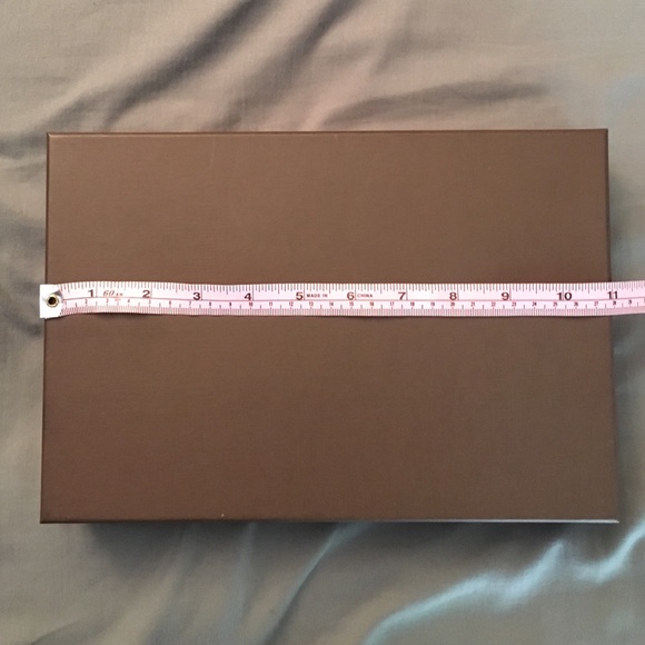 🔴SOLD🔴New Authentic LV Box - Picture 3 of 4