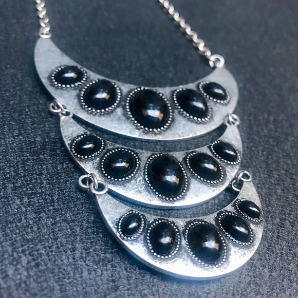 Golden Linings Jewelry - Silver & black crescent statement necklace