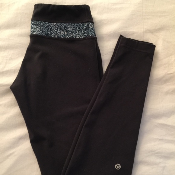 dark grey lululemon leggings