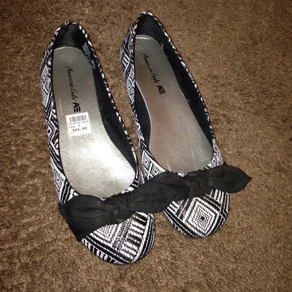 American Eagle black and white flats from Payless