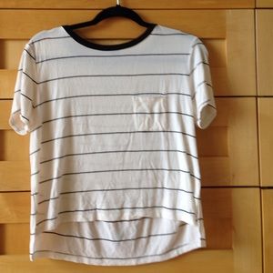 Soft and sexy American eagle tee