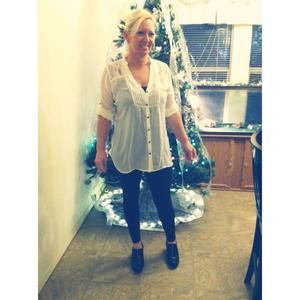 Meet your Posher, Deborah