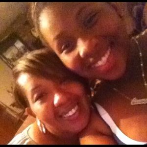 Meet your Posher, Myra