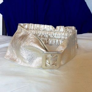 Pieces gold waist belt never used