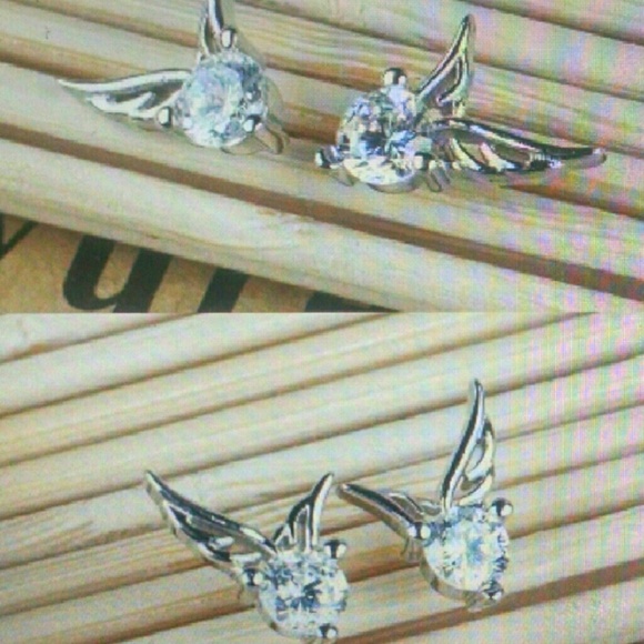 Sterling Silver Wings with Bling - Picture 1 of 3