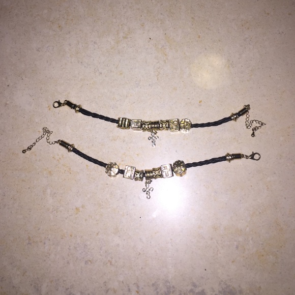 2 bracelets - Picture 3 of 4