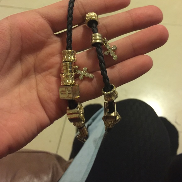 2 bracelets - Picture 4 of 4