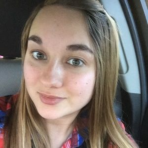 Meet your Posher, Chrystal