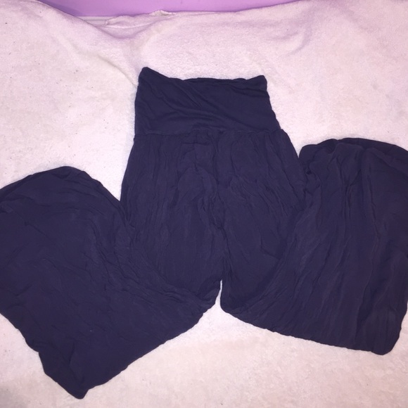 🔴SOLD🔴 Italy double lined gaucho pants size S/M