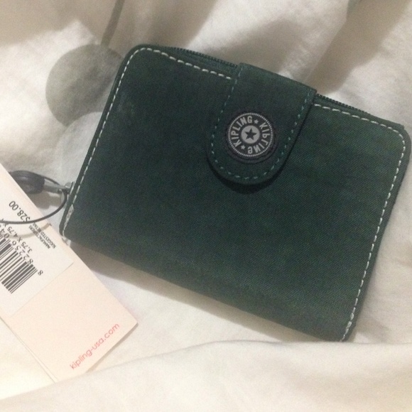 Kipling olive green wallet