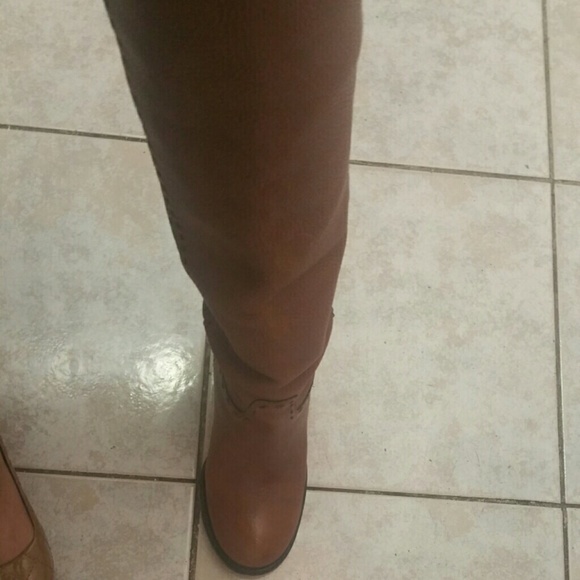 Tory Burch - Picture 3 of 4