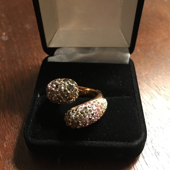 🎉Swarovski Crystal Ring🎉