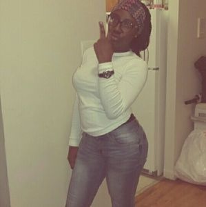 Meet your Posher, Naana