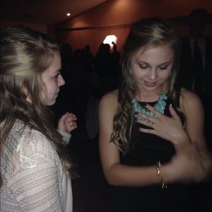 Meet your Posher, Cath