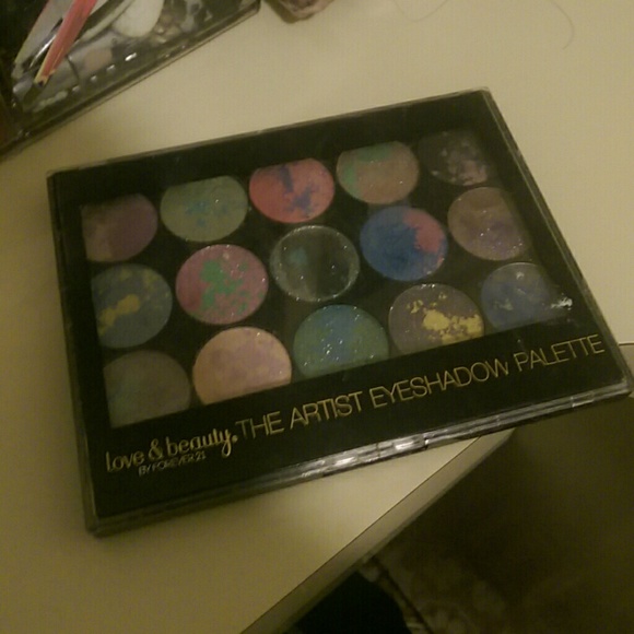 Forever 21 eye shadow palette
