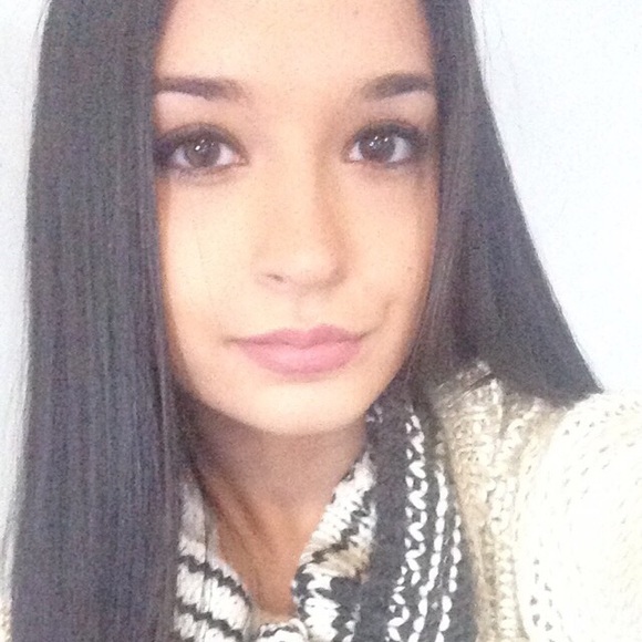 Meet your Posher, Jillian