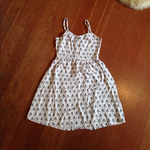 Rose-print summer dress!