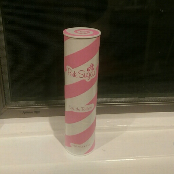 Pink sugar perfume