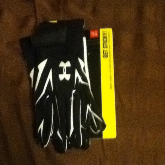 Youth large under armour football gloves