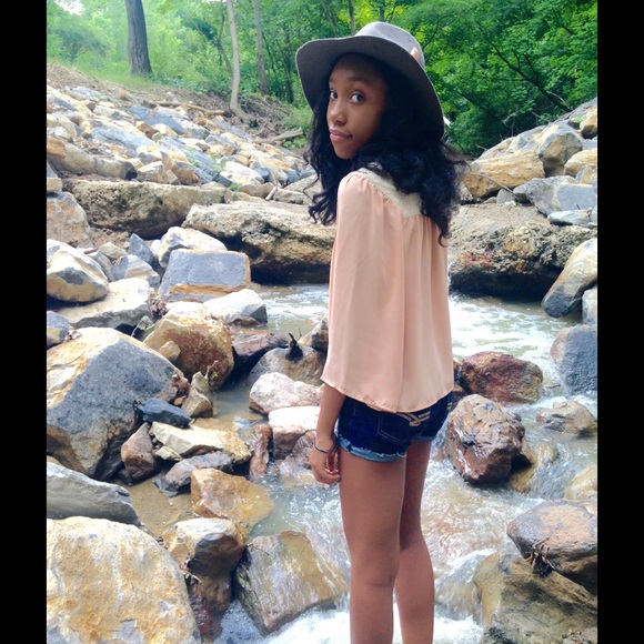 Meet your Posher, Jasmine