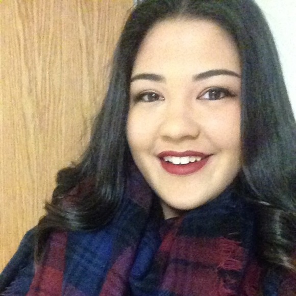 Meet your Posher, Alexandra