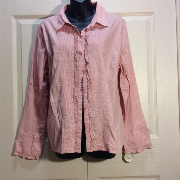 Hold for @luckycladd 4 for $10 Woman's top