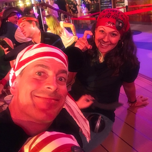 Meet your Posher, Vicki - Picture 1 of 3