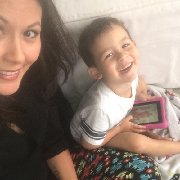 Meet your Posher, Vicki - Picture 3 of 3