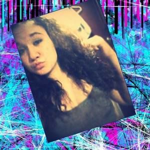 Meet your Posher, Desirae