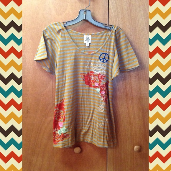 Ivy Jane Embroidered Top