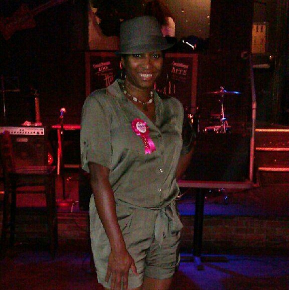 Meet your Posher, Monica Monique - Picture 2 of 3