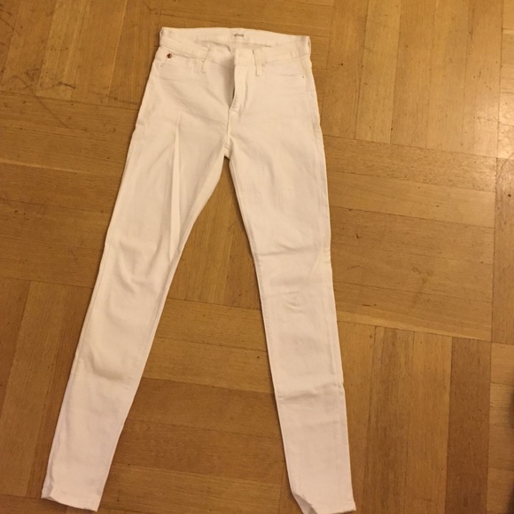 Like new worn only once white jeans