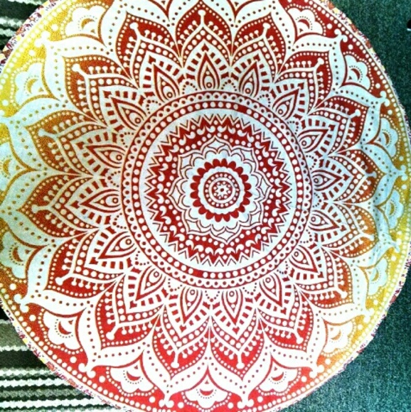 NEW ROUND YELLOW OMBRE TAPESTRY