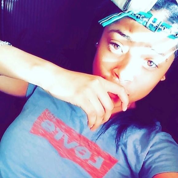 Meet your Posher, Ashley - Picture 1 of 1