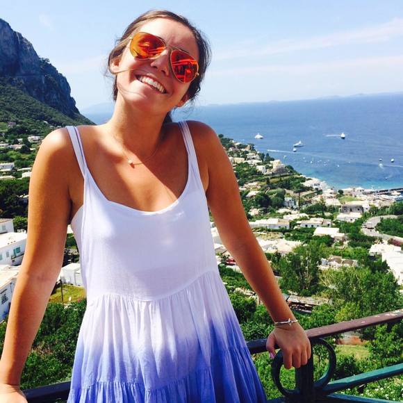 Meet your Posher, Maria - Picture 1 of 1