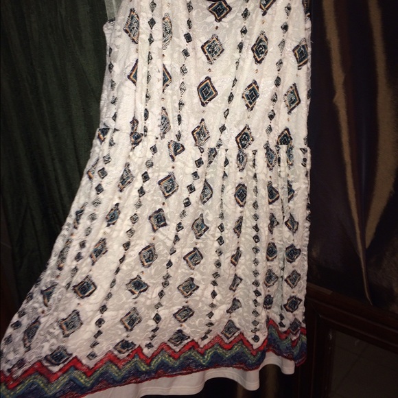 Cream Aztec Print Lace Dress - Picture 3 of 4