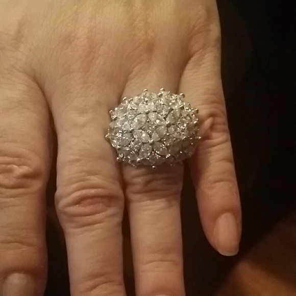 Sterling Silver Ring - Picture 2 of 3