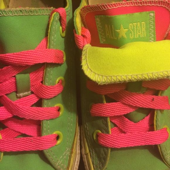 ⭐️SOLD⭐️ - Picture 3 of 4