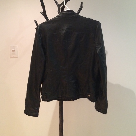 Leather jacket - Picture 2 of 3
