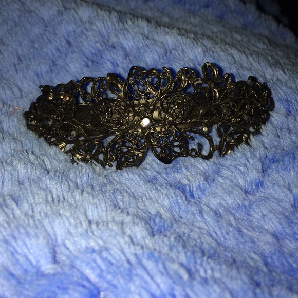 Barrette