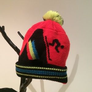 Beanie with skier